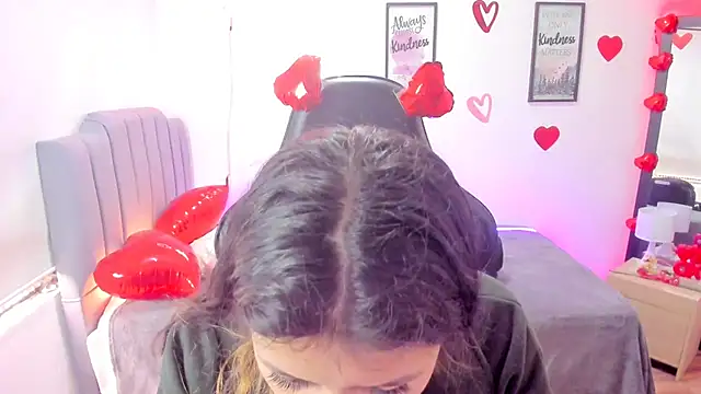 Amy joones online show from February 15, 2025, 2:00 pm