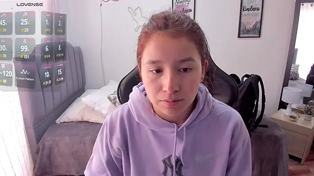 Amy joones online show from March 4, 2025, 1:28 pm