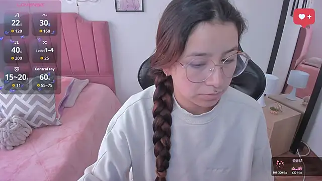 Amy joones online show from December 2, 2025, 12:54 pm