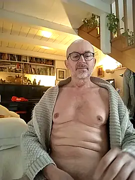Snapshot of MadProfessor chatting on March 14, 2025, 7:04 am MadProfessor online show from March 14, 2025, 7:04 am