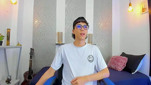 Snapshot of Nikolay_Gregori chatting on March 3, 2025, 8:05 am Nikolay Gregori online show from March 3, 2025, 8:05 am