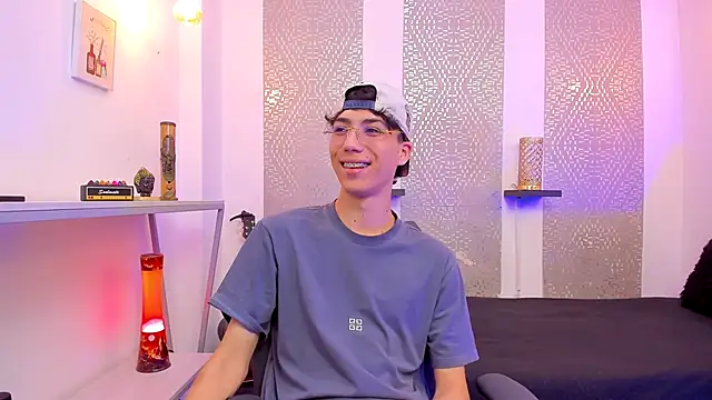 Nikolay Gregori online show from November 30, 2025, 4:38 am