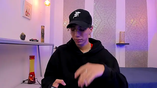 Nikolay Gregori online show from December 15, 2025, 4:39 am