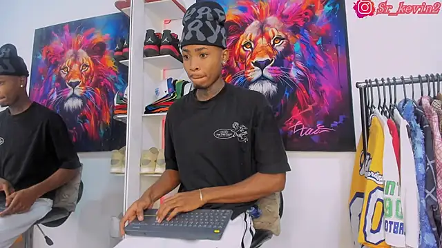 Pantera black 21 online show from November 7, 2025, 8:47 am