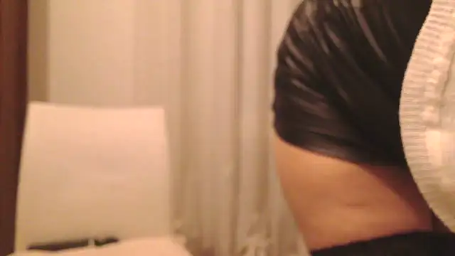 Snapshot of fragrance72 chatting on March 8, 2025, 5:28 am fragrance72 online show from March 8, 2025, 5:28 am