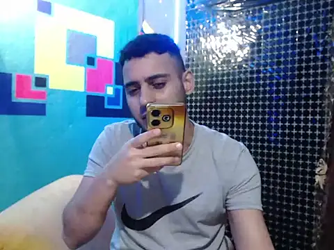 xxxxhotxoxo online show from January 26, 2025, 5:02 am