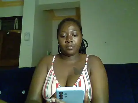 Snapshot of choco_dimples chatting on October 15, 2025, 11:16 pm choco dimples online show from October 15, 2025, 11:16 pm