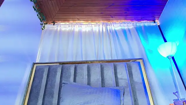 Snapshot of Eda_Bonne chatting on November 30, 2025, 12:42 pm Eda Bonne online show from November 30, 2025, 12:42 pm