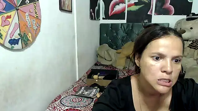 Snapshot of manzanahot9 chatting on March 11, 2025, 3:34 pm manzanahot9 online show from March 11, 2025, 3:34 pm