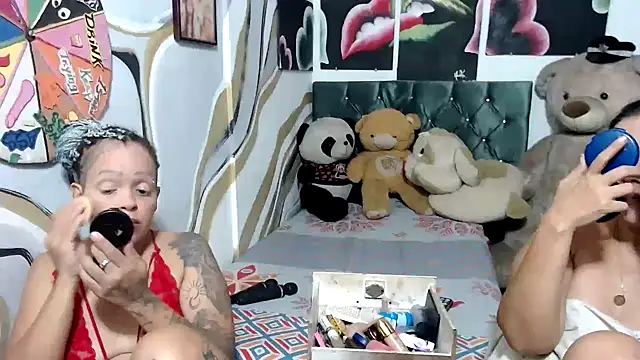 Snapshot of manzanahot9 chatting on October 6, 2025, 7:11 pm manzanahot9 online show from October 6, 2025, 7:11 pm