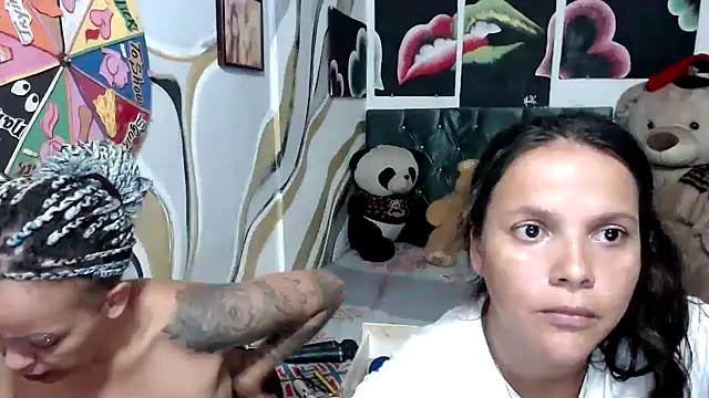 Snapshot of manzanahot9 chatting on October 7, 2025, 7:55 pm manzanahot9 online show from October 7, 2025, 7:55 pm