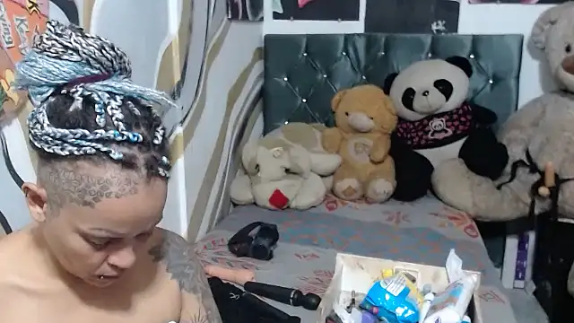 Snapshot of manzanahot9 chatting on November 6, 2025, 6:53 pm manzanahot9 online show from November 6, 2025, 6:53 pm