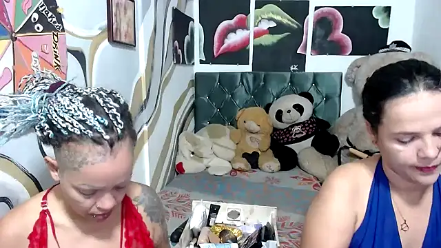 Snapshot of manzanahot9 chatting on November 7, 2025, 9:31 am manzanahot9 online show from November 7, 2025, 9:31 am