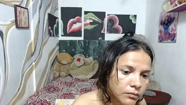 manzanahot9 online show from March 24, 2026, 12:32 pm