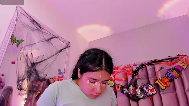 NikyBrookss online show from October 29, 2025, 10:50 am