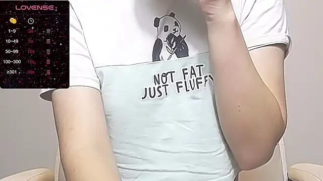 RRUUBBYYY online show from November 2, 2025, 7:44 am