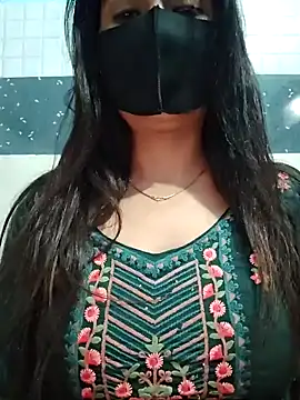 Snapshot of Aishwaryaa_69 chatting on January 17, 2025, 12:52 pm Aishwaryaa 69 online show from January 17, 2025, 12:52 pm