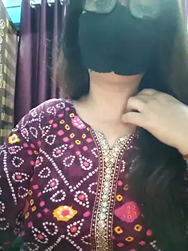 Snapshot of Aishwaryaa_69 chatting on September 20, 2025, 2:45 am Aishwaryaa 69 online show from September 20, 2025, 2:45 am
