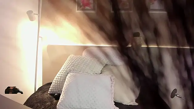 Snapshot of roxannegomez chatting on January 7, 2026, 12:51 pm roxannegomez online show from January 7, 2026, 12:51 pm