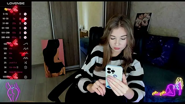  NigoNika online show from January 23, 2025, 12:30 pm