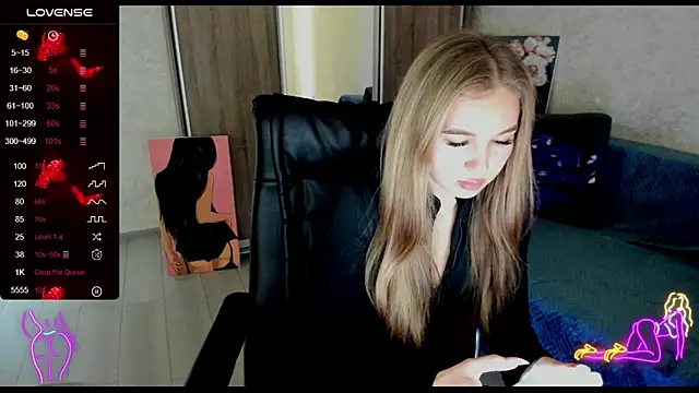  NigoNika online show from February 6, 2025, 11:43 am