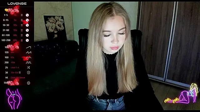  NigoNika online show from September 14, 2025, 7:35 pm