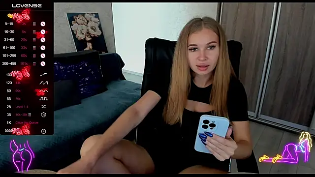  NigoNika online show from September 22, 2025, 1:57 pm