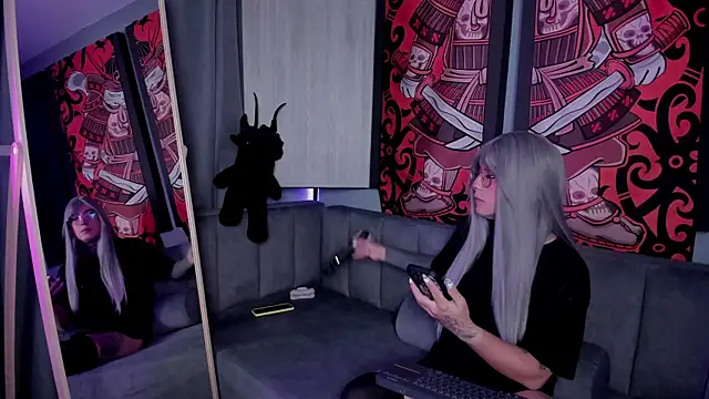 Snapshot of JadeyKhada chatting on October 26, 2025, 12:27 am JadeyKhada online show from October 26, 2025, 12:27 am