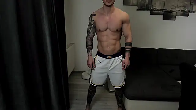 Snapshot of Richarddarell1 chatting on February 4, 2026, 7:03 am Richarddarell1 online show from February 4, 2026, 7:03 am