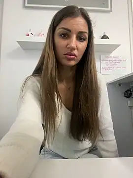 Snapshot of Lanaa19 chatting on January 31, 2025, 11:13 am Lanaa19 online show from January 31, 2025, 11:13 am