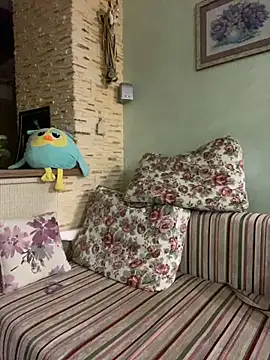 Snapshot of Lanaa19 chatting on October 7, 2025, 9:34 pm Lanaa19 online show from October 7, 2025, 9:34 pm