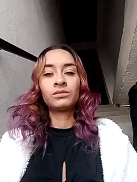 Snapshot of Rob_and_lizzy chatting on January 23, 2025, 12:41 pm Rob and lizzy online show from January 23, 2025, 12:41 pm