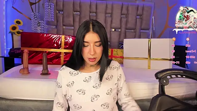 Snapshot of Leiaa_ chatting on December 23, 2024, 5:06 am Leiaa online show from December 23, 2024, 5:06 am