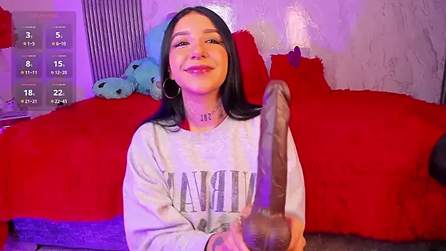 Snapshot of Leiaa_ chatting on February 14, 2026, 5:48 am Leiaa online show from February 14, 2026, 5:48 am