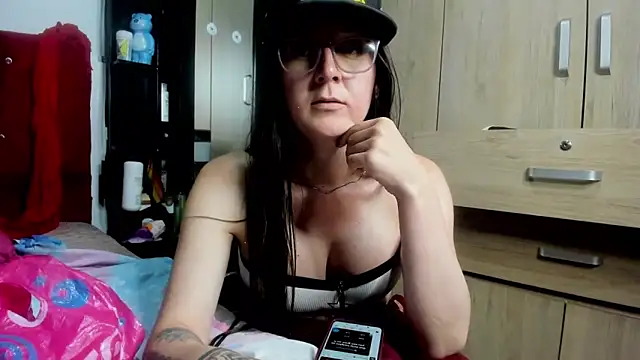Snapshot of Sweet-Suck69 chatting on September 15, 2025, 11:05 pm Sweet-Suck69 online show from September 15, 2025, 11:05 pm
