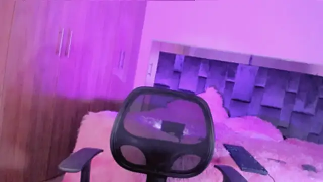 Vianca Chanel online show from January 27, 2025, 6:30 am