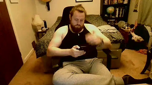 Snapshot of Hairy_Guy30 chatting on November 9, 2025, 6:06 pm Hairy Guy30 online show from November 9, 2025, 6:06 pm