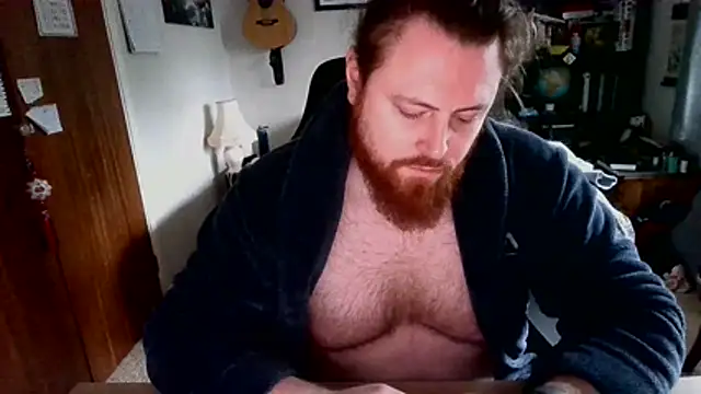 Hairy Guy30 online show from March 12, 2026, 4:35 pm