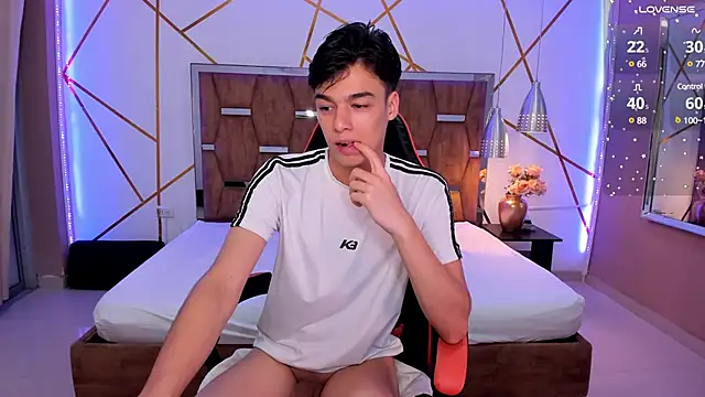 Gerony  online show from February 24, 2025, 4:49 am