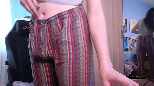 MemiKouki online show from September 14, 2025, 5:01 pm