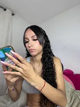 Miaa love6969 online show from February 10, 2026, 11:20 pm