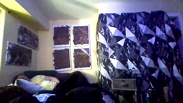 Snapshot of Mic_Oxinner chatting on January 31, 2026, 10:08 pm Mic Oxinner online show from January 31, 2026, 10:08 pm