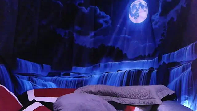 Snapshot of Mic_Oxinner chatting on February 24, 2026, 11:41 am Mic Oxinner online show from February 24, 2026, 11:41 am