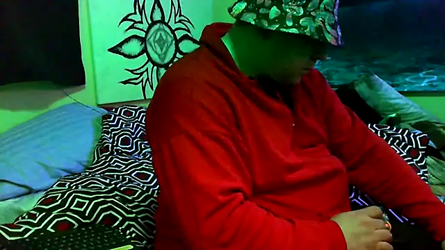 Snapshot of Mic_Oxinner chatting on March 14, 2026, 9:59 am Mic Oxinner online show from March 14, 2026, 9:59 am