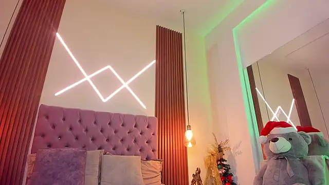 Snapshot of Sophia_turneer chatting on December 18, 2025, 1:33 am Sophia turneer online show from December 18, 2025, 1:33 am