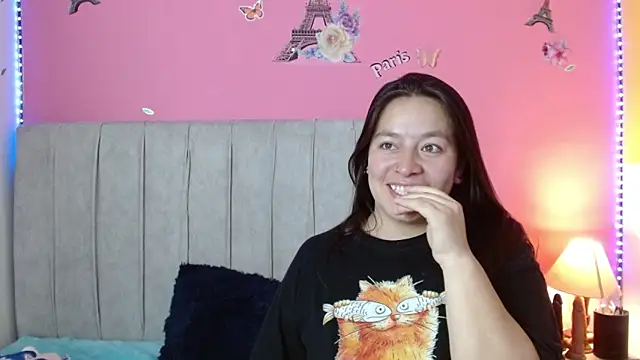 Snapshot of monickhot303av chatting on November 20, 2025, 3:18 am monickhot303av online show from November 20, 2025, 3:18 am