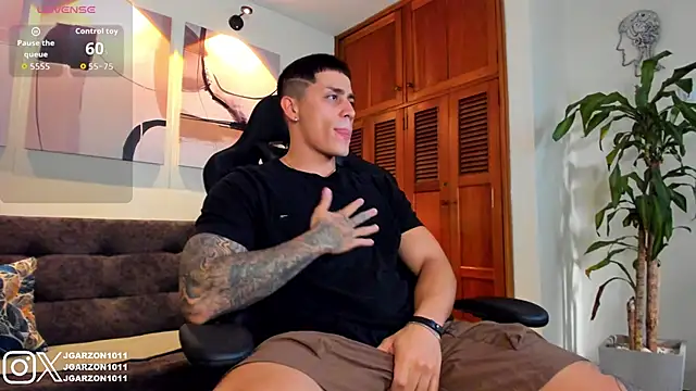  joansoto online show from December 18, 2025, 2:56 pm