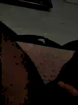 Snapshot of morenosouza099 chatting on April 18, 2026, 7:40 pm morenosouza099 online show from April 18, 2026, 7:40 pm