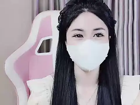  Lygn   online show from March 22, 2025, 10:15 pm