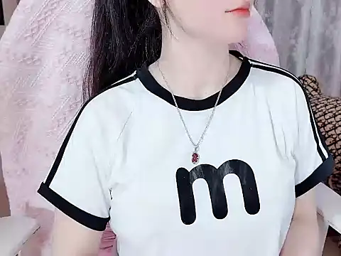  Lygn   online show from November 4, 2025, 2:05 pm